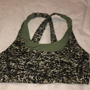 Lululemon size 6 running bra